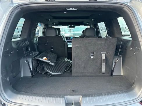 Used 2025 Hyundai Santa Fe Calligraphy w/ Tow & Go Package image 12