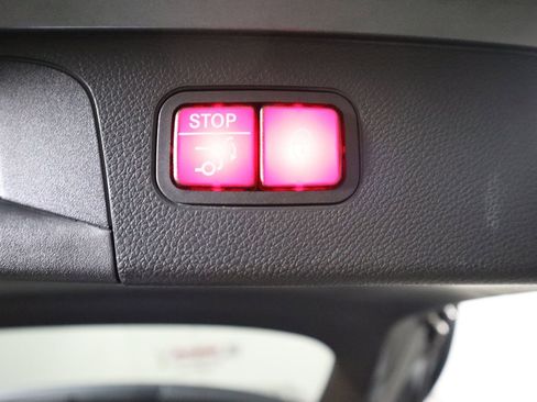 Used 2019 Mercedes-Benz GLC 43 AMG 4MATIC image 17