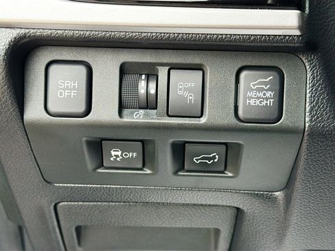 Used 2017 Subaru Forester 2.5i Touring image 34