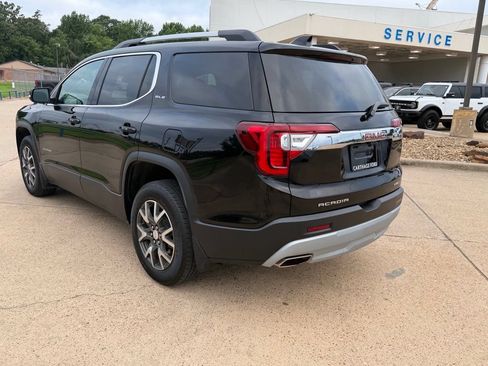 Used 2023 GMC Acadia SLE w/ Driver Convenience Package AWD/4WD image 3