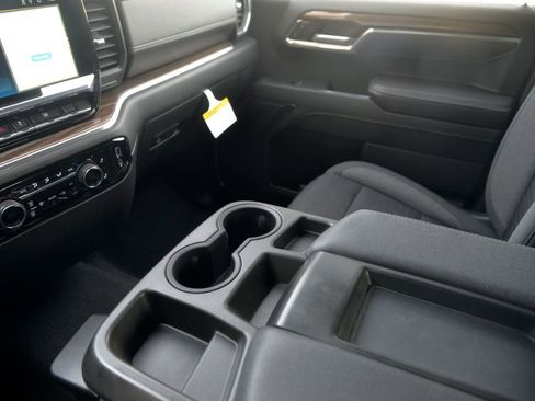 Used 2023 Chevrolet Silverado 1500 LT image 26