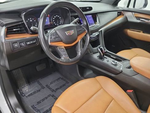 Used 2022 Cadillac XT5 Premium Luxury w/ Technology Package FWD image 20