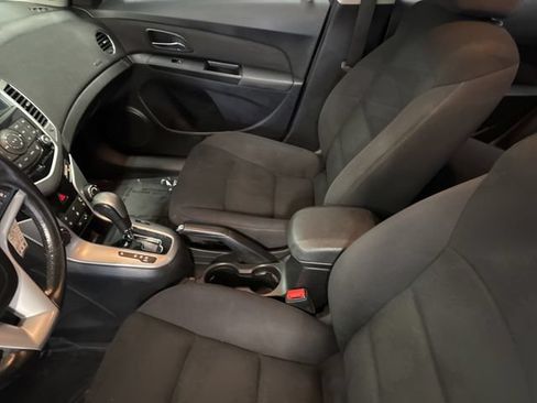 Used 2014 Chevrolet Cruze LT w/ RS Package FWD image 27
