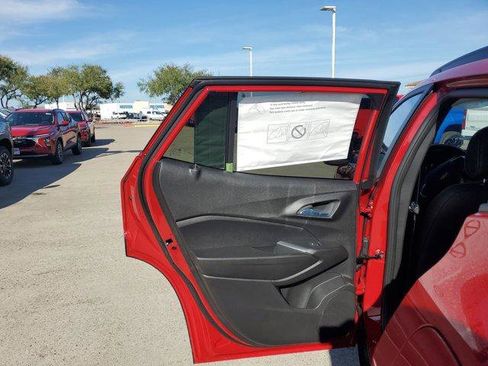 New 2026 Chevrolet Trax LT w/ Driver Confidence Package image 14