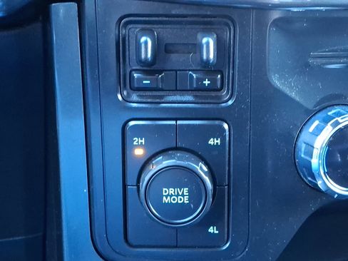 Certified 2022 Ford F150 XLT w/ Equipment Group 302A High image 23