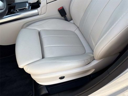 Used 2021 Mercedes-Benz GLA 250 GLA 250 w/ Premium Package image 13