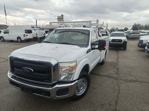 Used 2015 Ford F250 XL w/ XL Appearance Package image 9