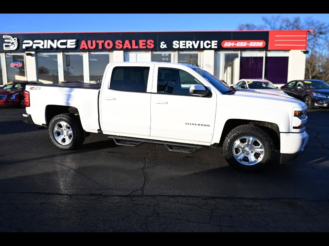 Used 2018 Chevrolet Silverado 1500 LT w/ All Star Edition AWD/4WD image 2