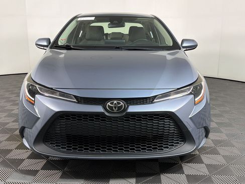 Used 2022 Toyota Corolla LE FWD image 5