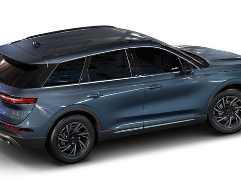 New 2026 Lincoln Corsair Premiere image 3