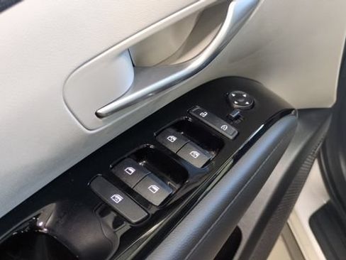 Used 2023 Hyundai Tucson Limited AWD/4WD image 29