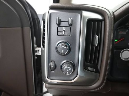 Used 2019 Chevrolet Silverado 2500 LTZ w/ Duramax Plus Package AWD/4WD image 23