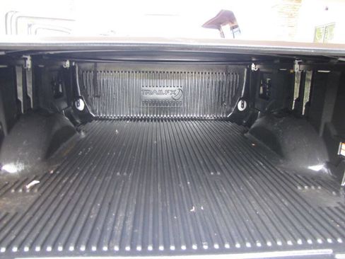 Used 2019 Ford F250 Lariat w/ Lariat Value Package image 30