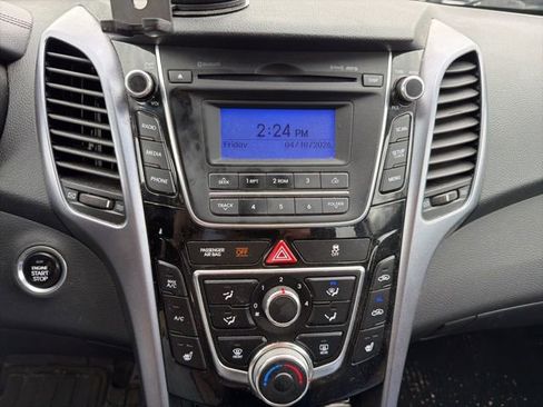 Used 2014 Hyundai Elantra GT w/ Option Group 02 image 9