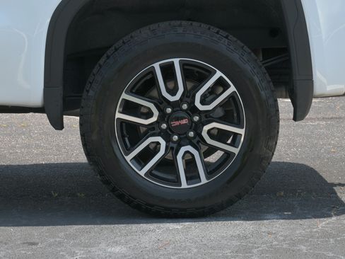 Used 2026 GMC Sierra 1500 AT4 w/ AT4 Premium Package AWD/4WD image 35
