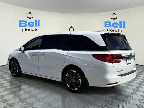 Certified 2024 Honda Odyssey Elite image 3