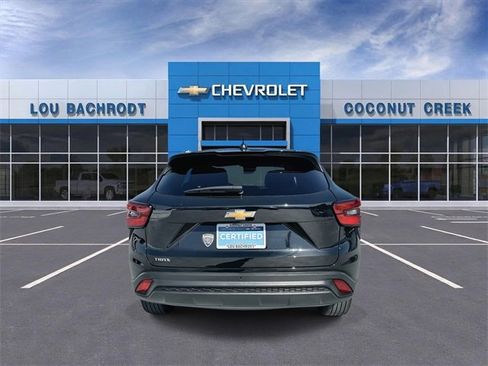 Certified 2024 Chevrolet Trax LS w/ Driver Confidence Package image 7