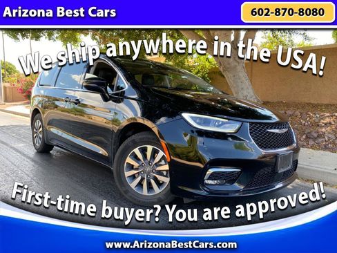 Used 2024 Chrysler Pacifica Limited FWD image 1