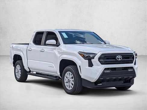 Used 2024 Toyota Tacoma SR5 w/ SR5 Upgrade Package image 7