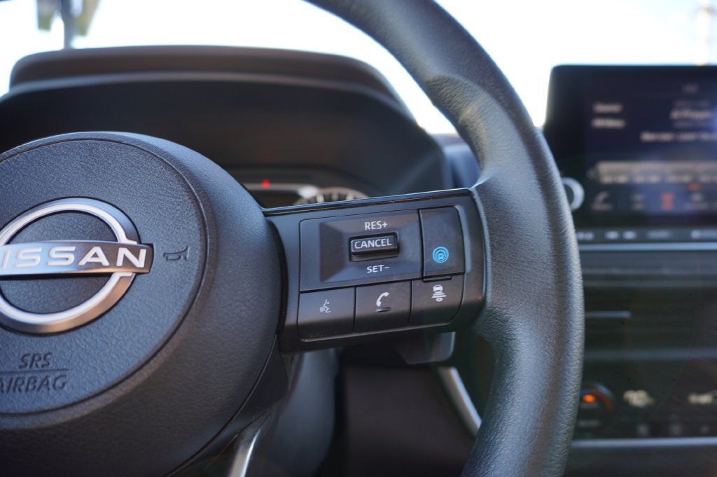 Used 2023 Nissan Rogue SV AWD/4WD image 21