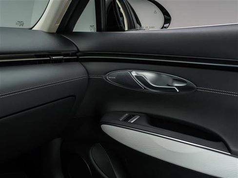 New 2026 Genesis GV70 2.5T Advanced image 27