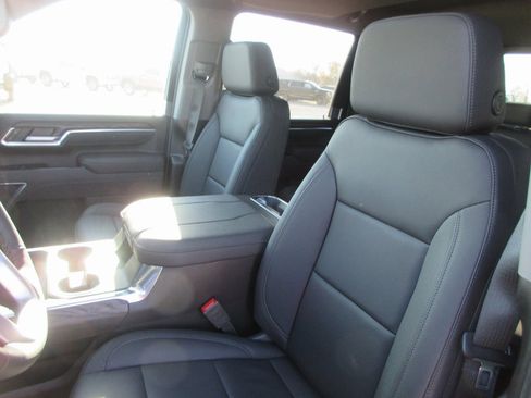 New 2026 GMC Sierra 3500 SLT image 14