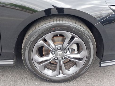 Used 2023 Honda Accord EX image 7
