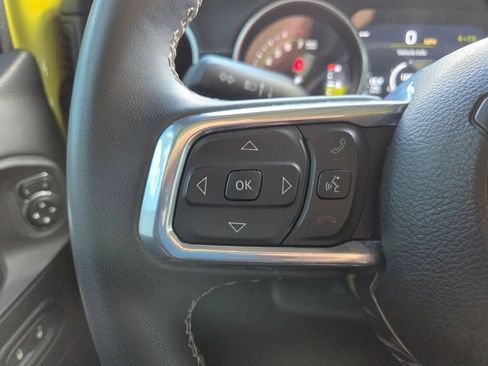 Used 2023 Jeep Wrangler Unlimited Sahara AWD/4WD image 13