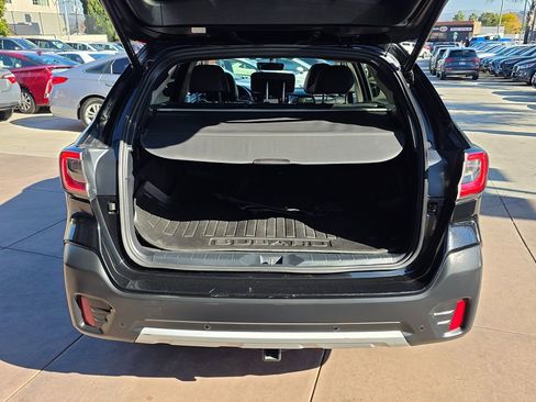 Used 2022 Subaru Outback Limited image 19