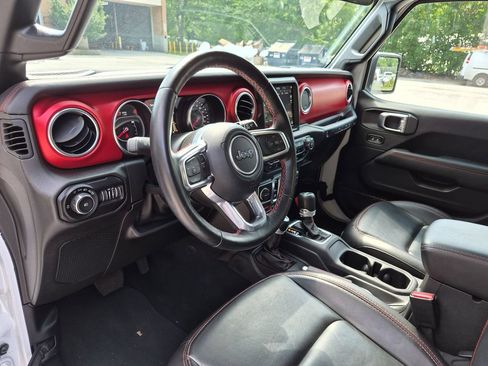 Certified 2021 Jeep Wrangler Rubicon AWD/4WD image 12