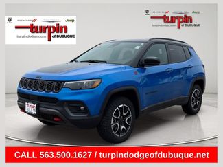 Used 2025 Jeep Compass Trailhawk w/ Trailhawk Elite Group AWD/4WD video 1