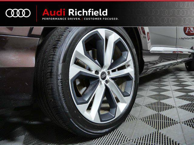 Used 2022 Audi Q7 3.0T Premium Plus w/ Premium Plus Package AWD/4WD image 24