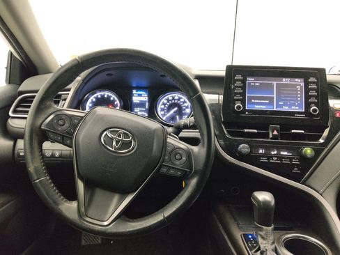 Used 2021 Toyota Camry SE image 22