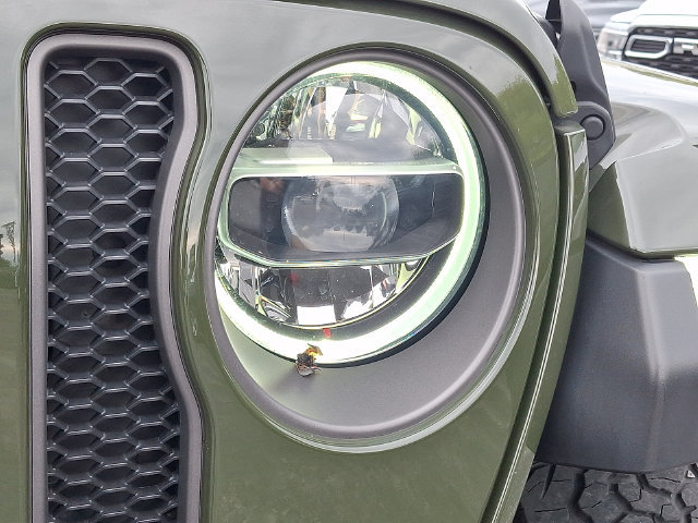 Certified 2021 Jeep Wrangler Unlimited Rubicon w/ LED Lighting Group AWD/4WD image 9