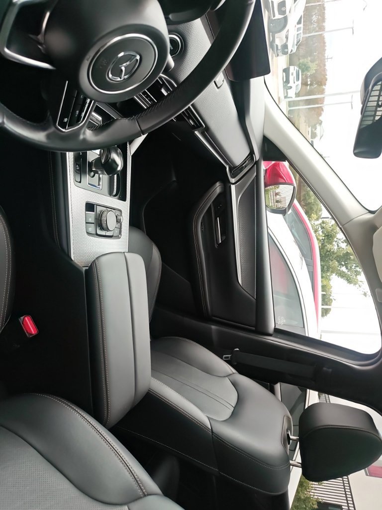 Used 2024 MAZDA CX-90 Plug-In Hybrid w/ Premium Pkg AWD/4WD image 5