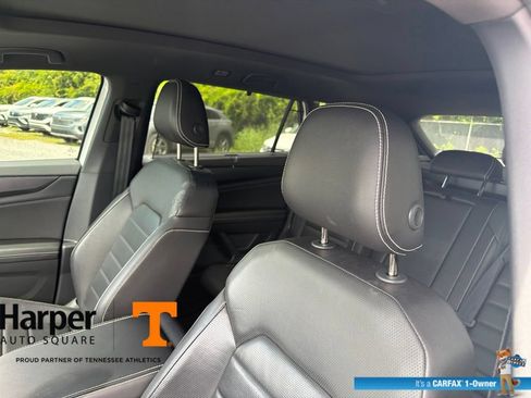 Used 2024 Volkswagen Atlas Cross Sport SEL R-Line AWD/4WD image 12
