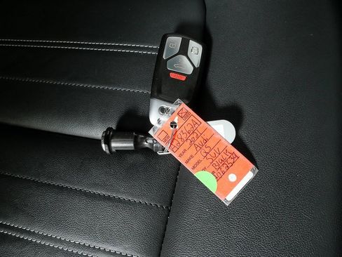 Used 2021 Audi Q5 2.0T Premium image 24