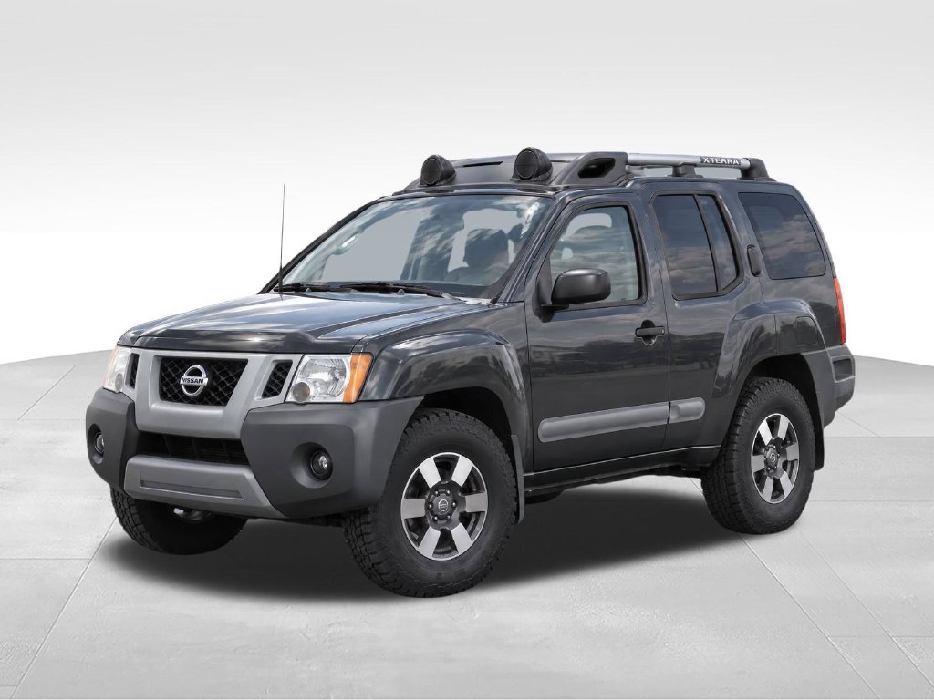 Used 2011 Nissan Xterra PRO-4X w/ Pro-4x Leather Pkg AWD/4WD image 2