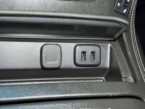 Used 2018 GMC Yukon Denali w/ Open Road Package image 16