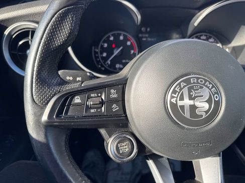 Used 2023 Alfa Romeo Stelvio Ti AWD/4WD image 36