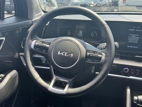 Used 2023 Kia Sportage EX AWD/4WD image 13