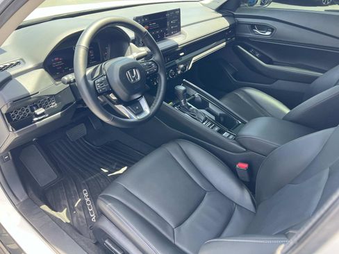 Certified 2025 Honda Accord Touring image 5