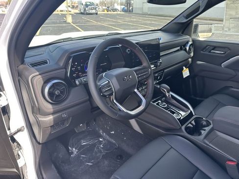 New 2025 Chevrolet Colorado Z71 w/ Z71 Convenience Package 2 image 11