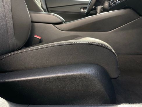 Certified 2024 Honda Accord EX image 31