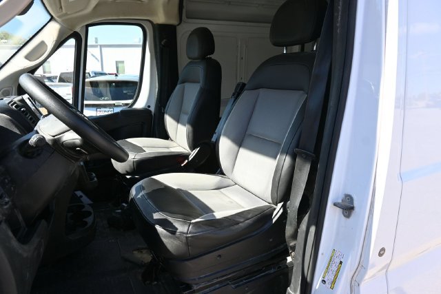 Used 2025 RAM ProMaster 2500 w/ Convenience Group FWD image 35