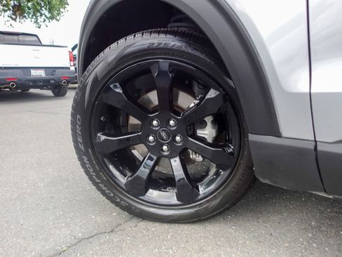 Used 2024 Ford Explorer ST-Line w/ Class IV Trailer Tow Package AWD/4WD image 10