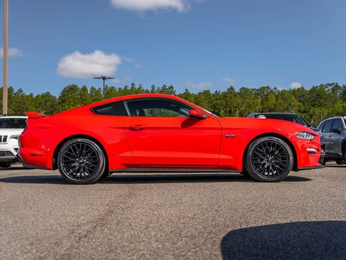 Used 2018 Ford Mustang GT Premium w/ GT Performance Package RWD image 7