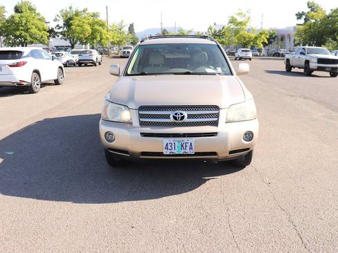 Used 2006 Toyota Highlander Limited AWD/4WD image 2