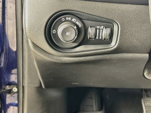 Used 2016 Jeep Renegade Limited AWD/4WD image 13