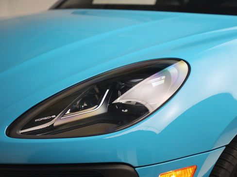 Used 2021 Porsche Macan GTS AWD/4WD image 25
